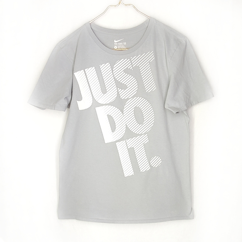 Nike tee, men's t-shirt, size small, gray shirt.